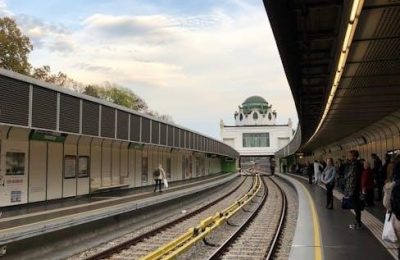 in a station of the metro pdf